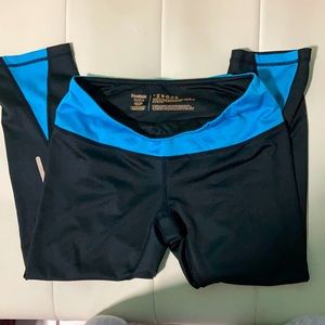 Activewear ankle leggings